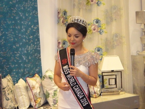 Miss Canada Anastasia Lin erzählt von ihrer Meditatonspraktik Falun Gong