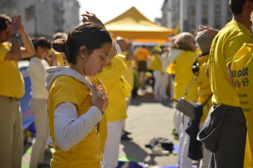 Dritte Übung von Falun Dafa, Wien 2018 © Martin Bauer