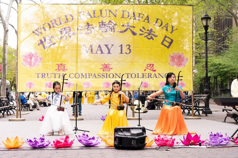 Feierlichkeiten zum Welt-Falun-Dafa-Tag in New York City.