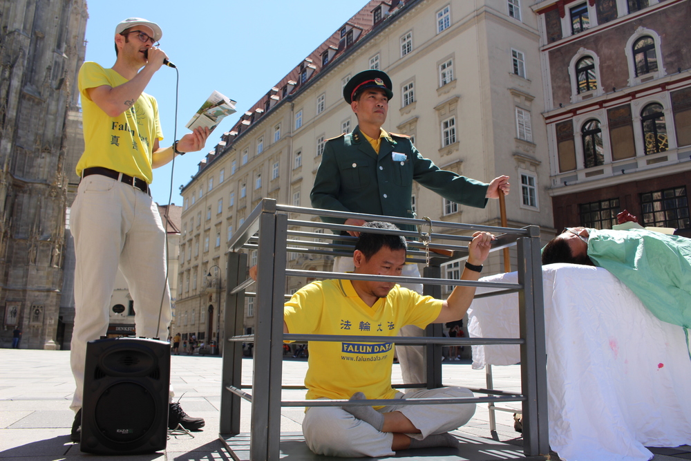 Folter- und Organraubnachstellung an Falun-Gong-Praktizierenden in China. Foto: FDI Österreich