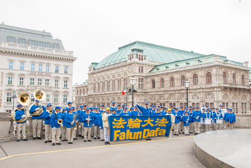 European Tian Guo Marching Band in Wien.