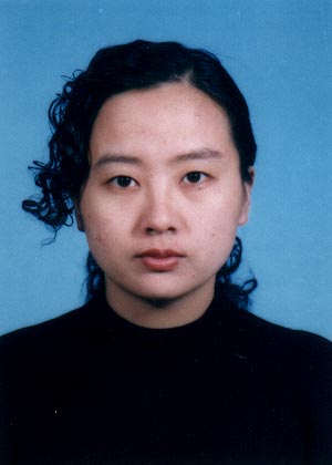 Li Huiqi auf einem Foto aus der Zeit vor dem Beginn der Verfolgung im Jahr 1999